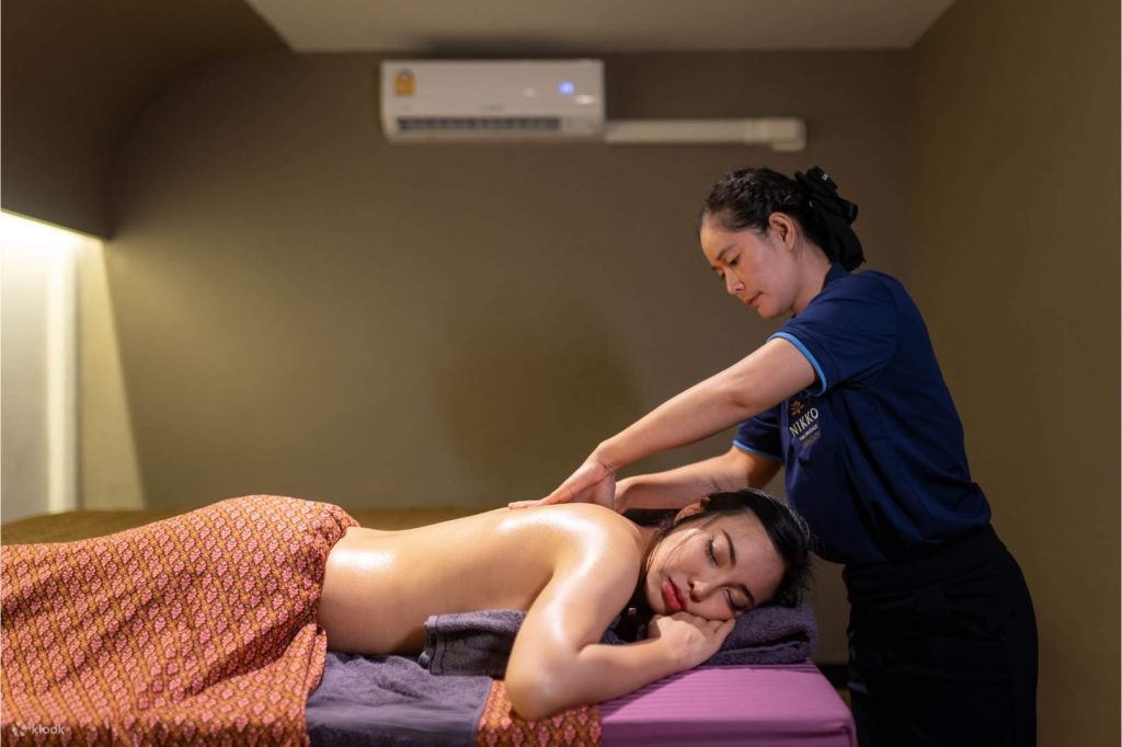 NikkoThaiMassageatSiamSquareSoi5ExperienceinBangkok-Klook